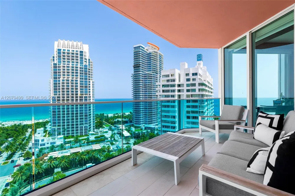 300 S Pointe Dr #2005 Miami Beach, FL 33139