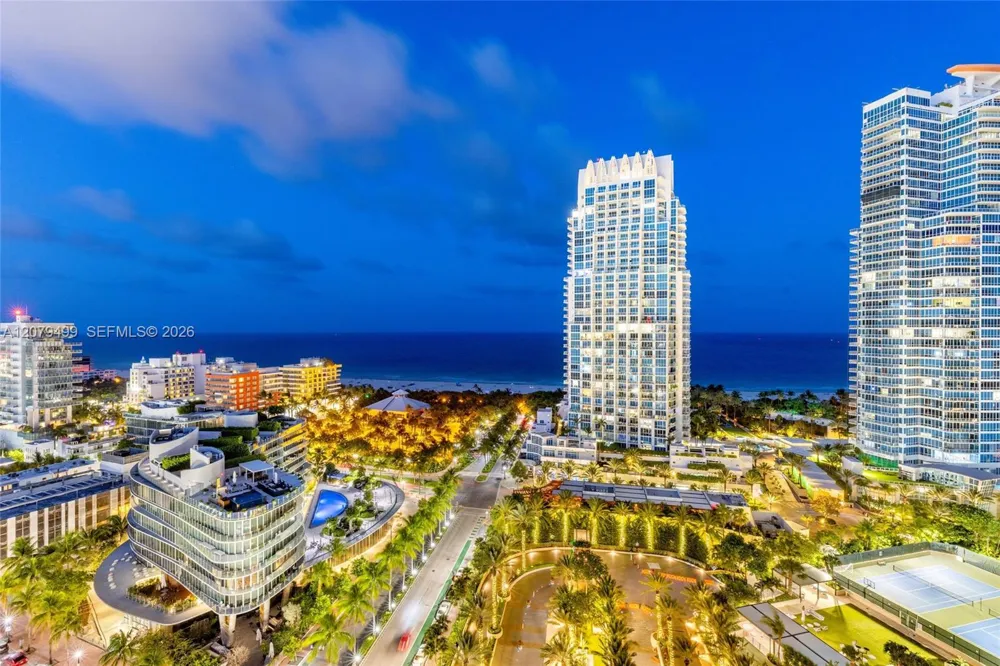 300 S Pointe Dr #2005 Miami Beach, FL 33139