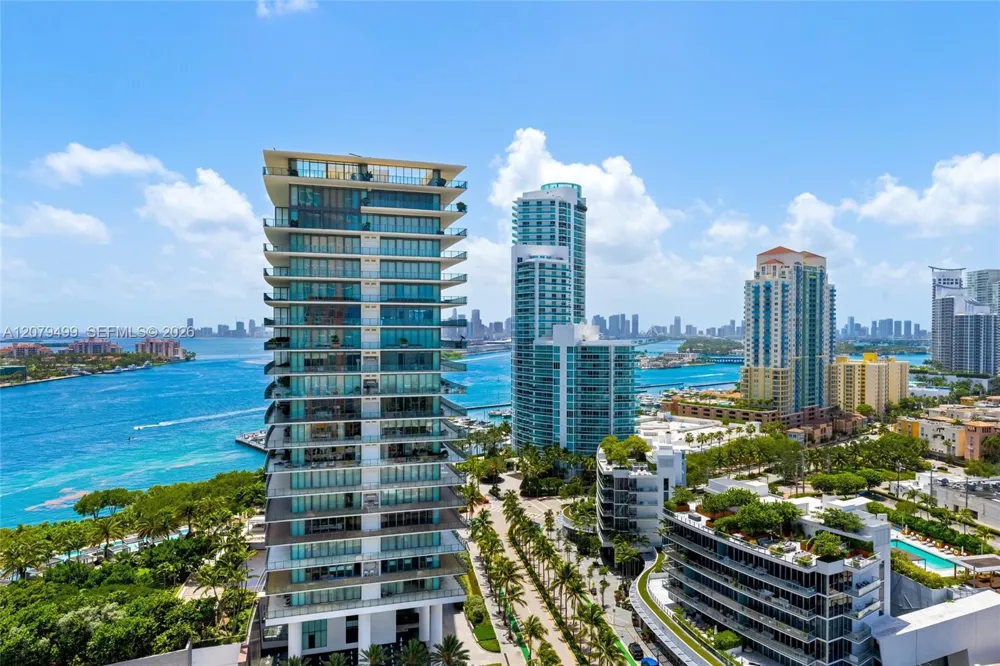 300 S Pointe Dr #2005 Miami Beach, FL 33139