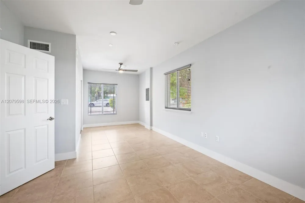4 Transylvania Ave #B Key Largo, FL 33037