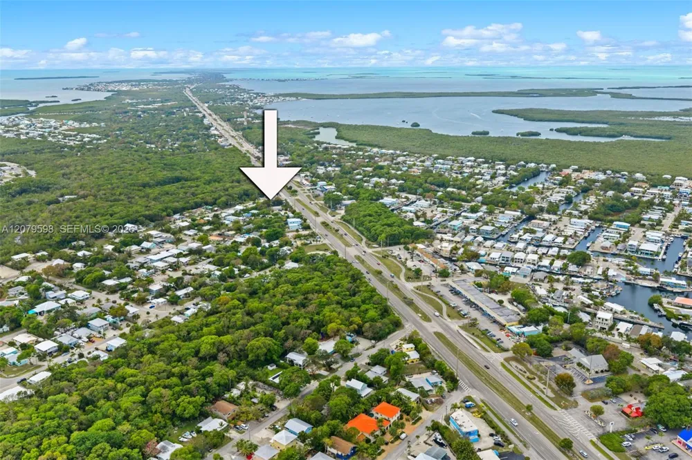 4 Transylvania Ave #B Key Largo, FL 33037