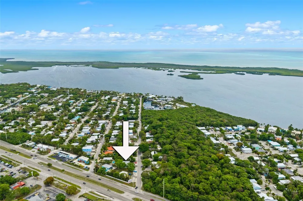 4 Transylvania Ave #B Key Largo, FL 33037