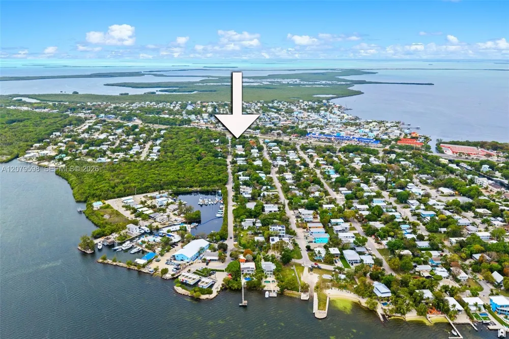 4 Transylvania Ave #B Key Largo, FL 33037