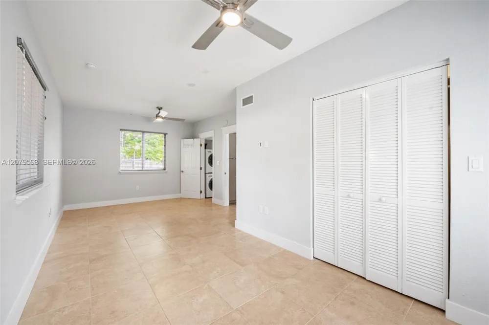 4 Transylvania Ave #B Key Largo, FL 33037