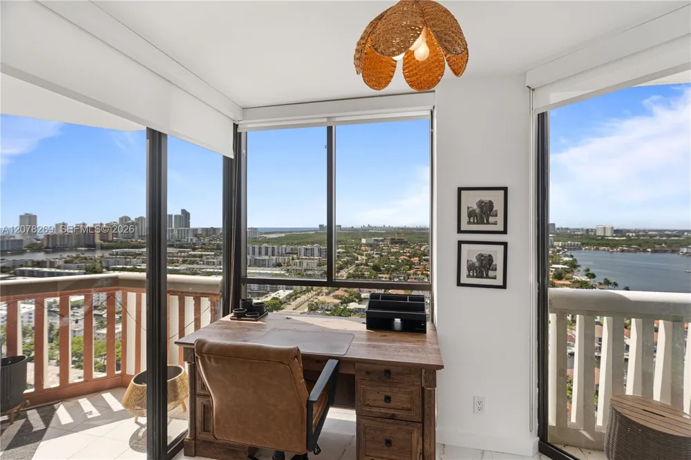 1000 W Island Blvd #2803 Aventura, FL 33160