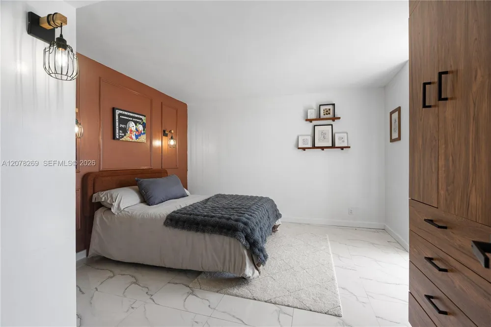 1000 W Island Blvd #2803 Aventura, FL 33160