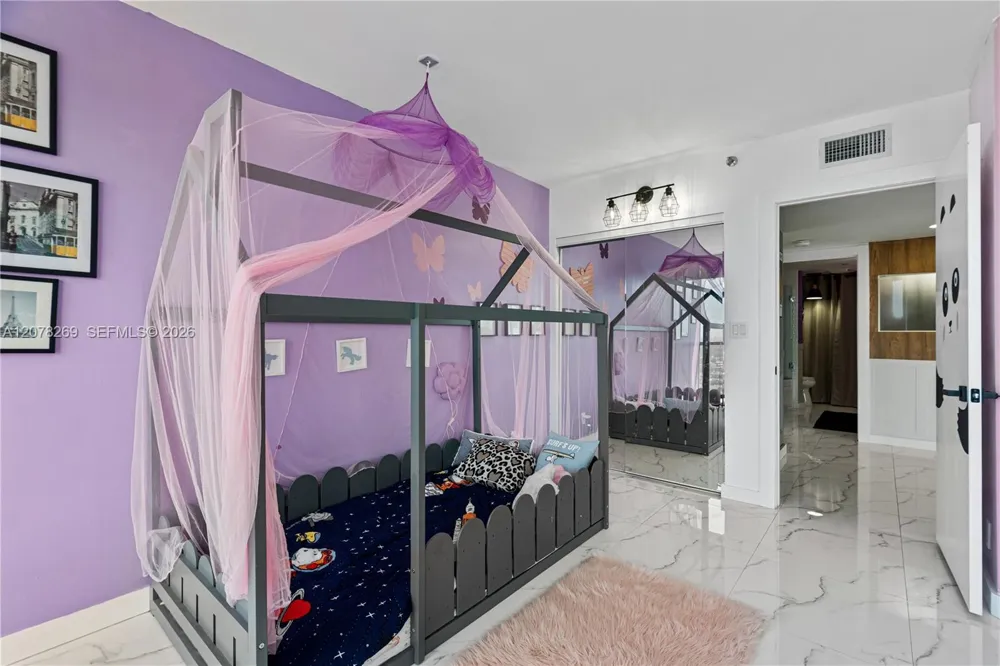 1000 W Island Blvd #2803 Aventura, FL 33160