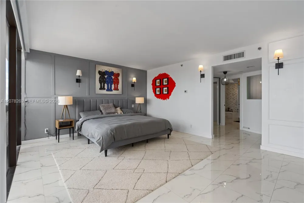 1000 W Island Blvd #2803 Aventura, FL 33160