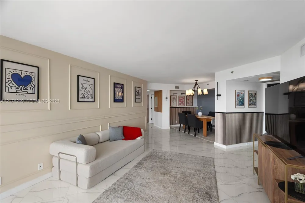 1000 W Island Blvd #2803 Aventura, FL 33160
