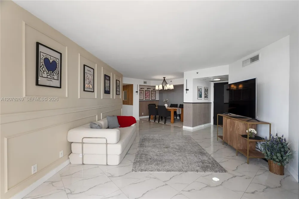 1000 W Island Blvd #2803 Aventura, FL 33160