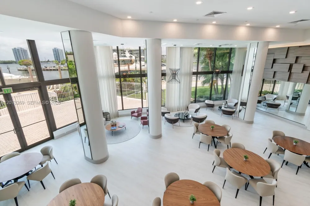 1000 W Island Blvd #2803 Aventura, FL 33160
