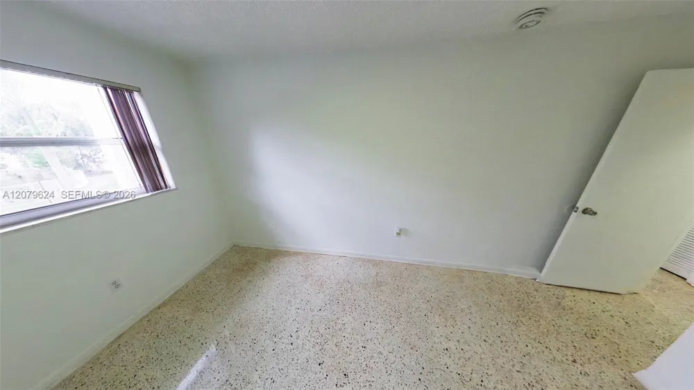 2712 W 10th Ave #7 Hialeah, FL 33010