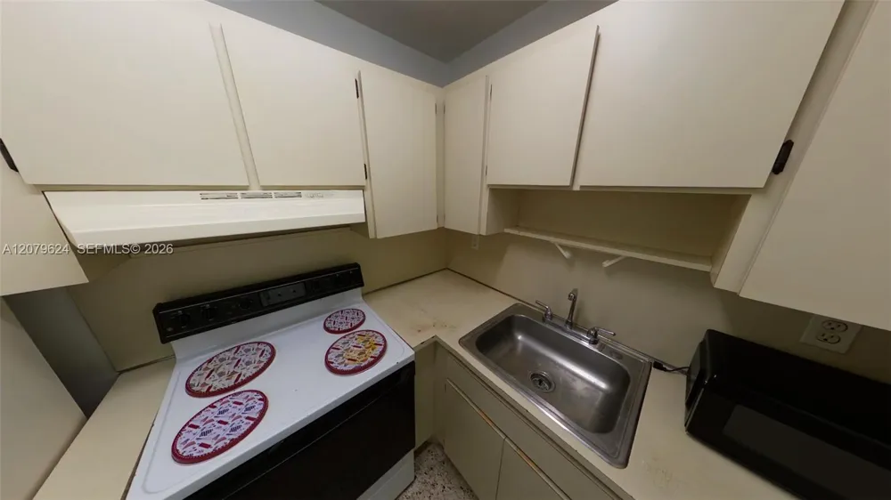 2712 W 10th Ave #7 Hialeah, FL 33010