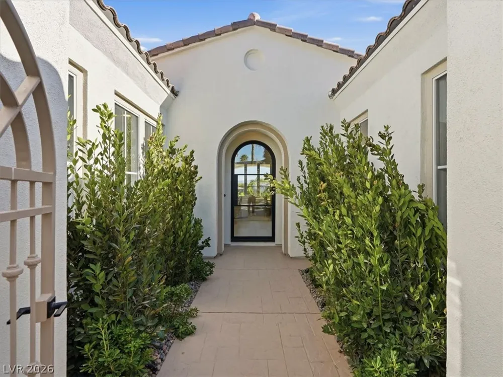 3074 Soft Horizon Way Las Vegas, NV 89135
