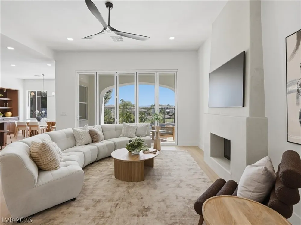 3074 Soft Horizon Way Las Vegas, NV 89135