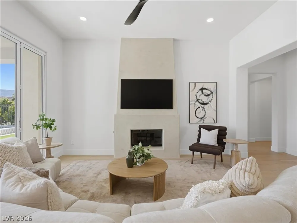3074 Soft Horizon Way Las Vegas, NV 89135