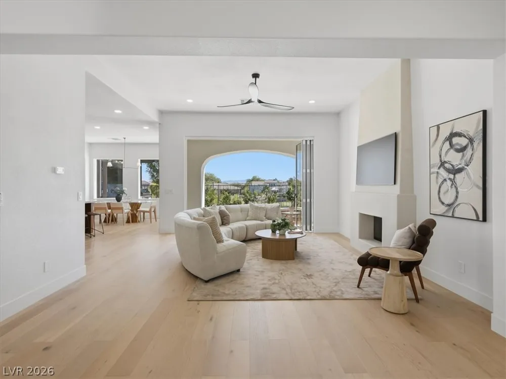 3074 Soft Horizon Way Las Vegas, NV 89135