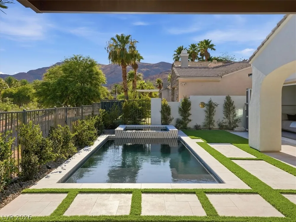 3074 Soft Horizon Way Las Vegas, NV 89135