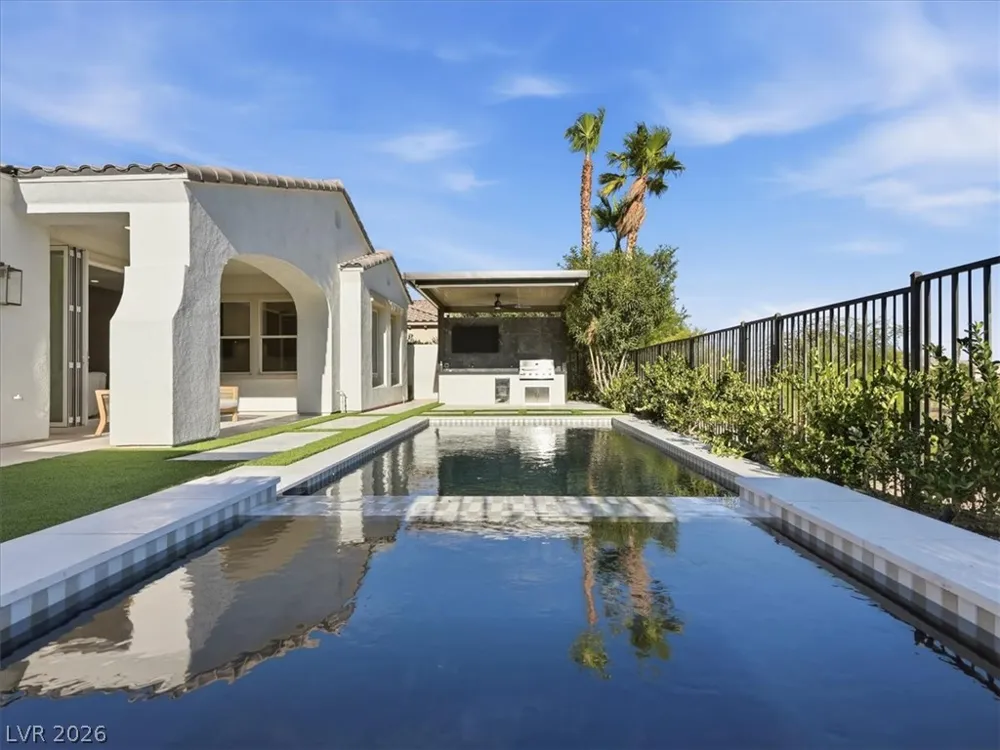 3074 Soft Horizon Way Las Vegas, NV 89135