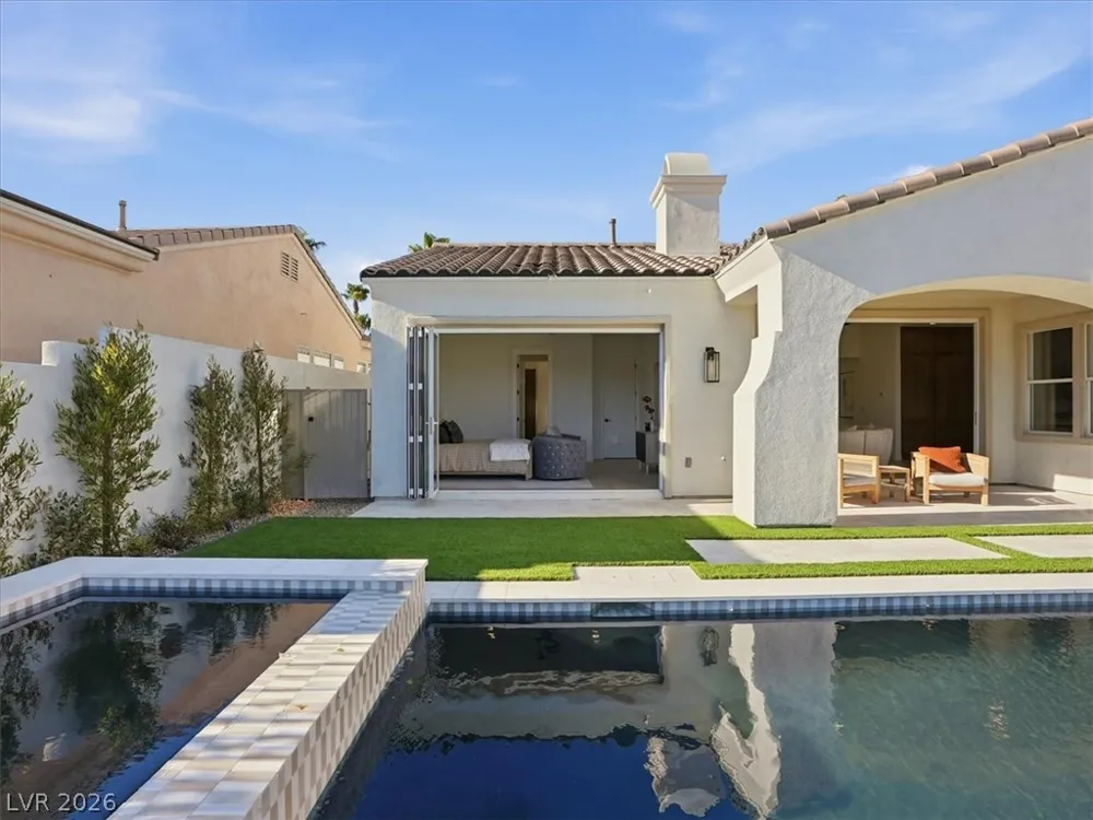 3074 Soft Horizon Way Las Vegas, NV 89135