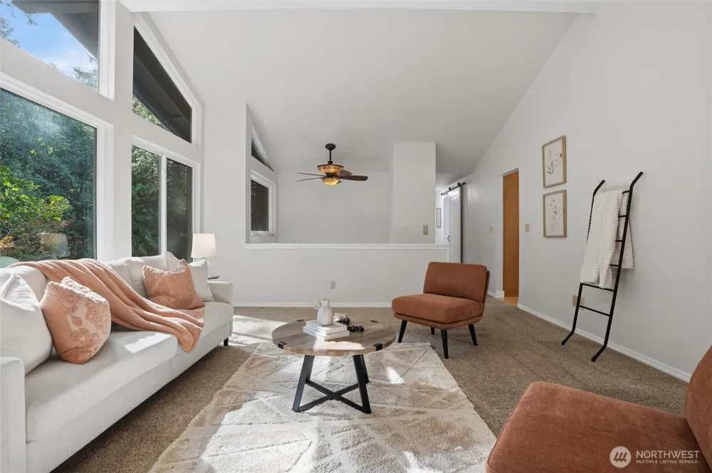 21121 Little Rude Avenue NW Poulsbo, WA 98370