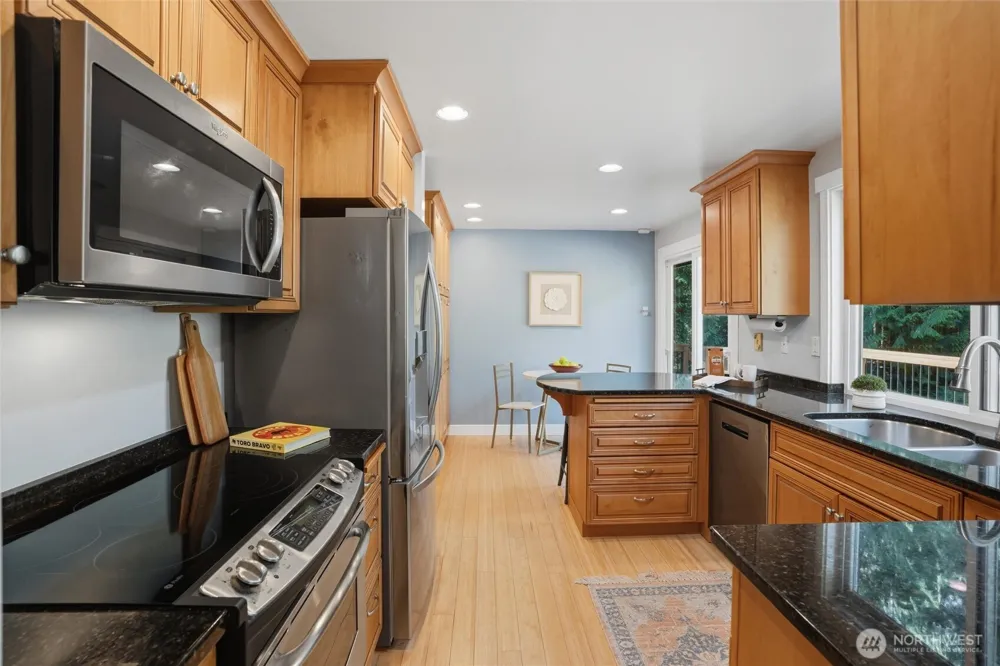 21121 Little Rude Avenue NW Poulsbo, WA 98370