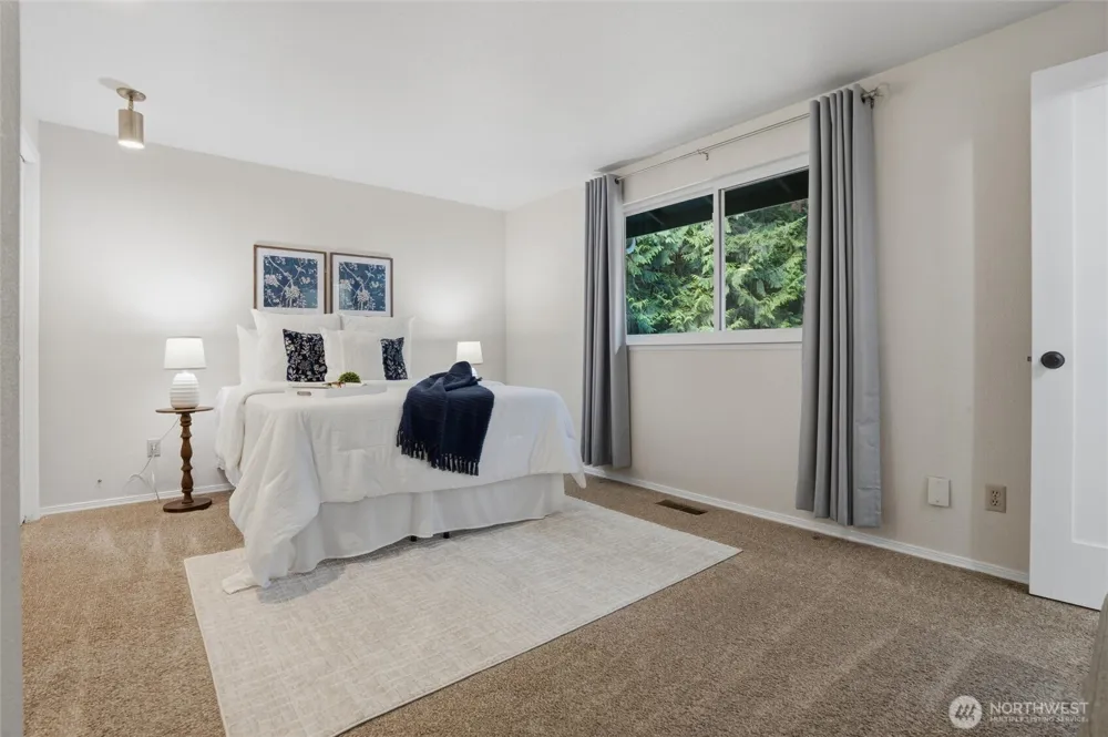 21121 Little Rude Avenue NW Poulsbo, WA 98370