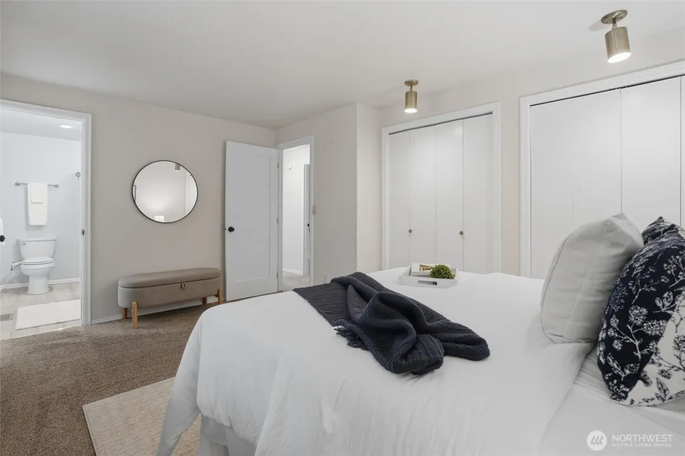 21121 Little Rude Avenue NW Poulsbo, WA 98370