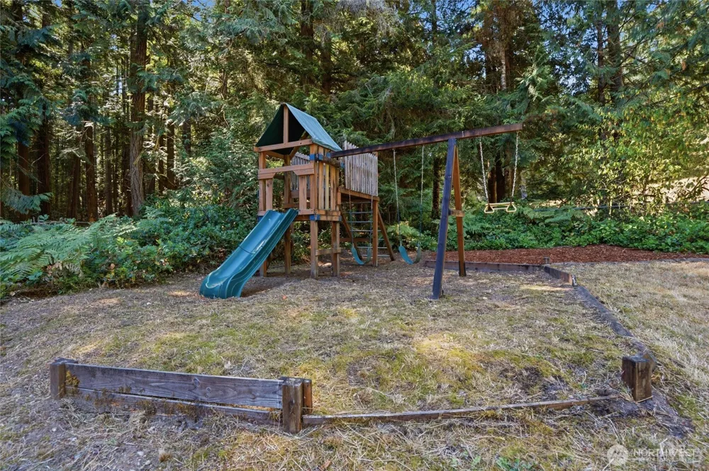 21121 Little Rude Avenue NW Poulsbo, WA 98370