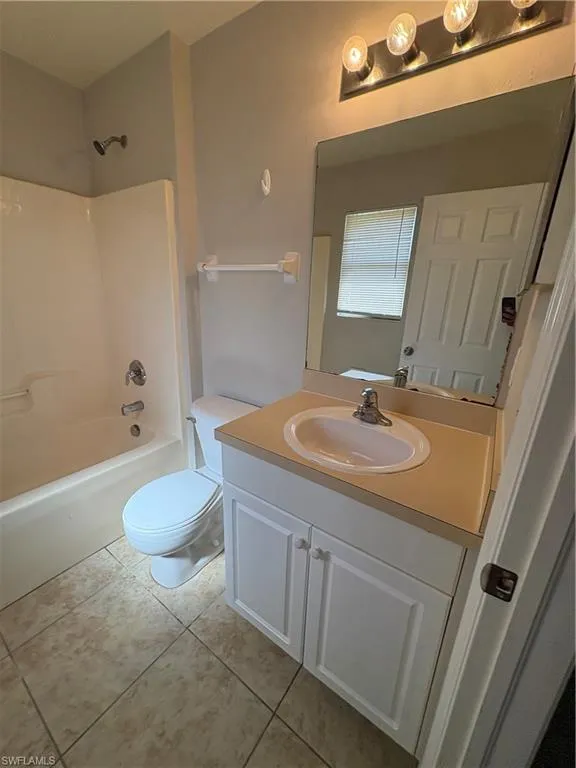 4316 New York Avenue Fort Myers, FL 33905