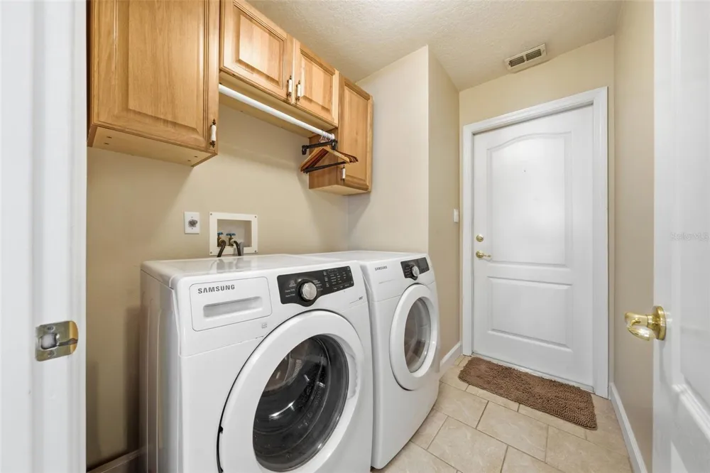 3004 LINMONT LANE Eustis, FL 32726