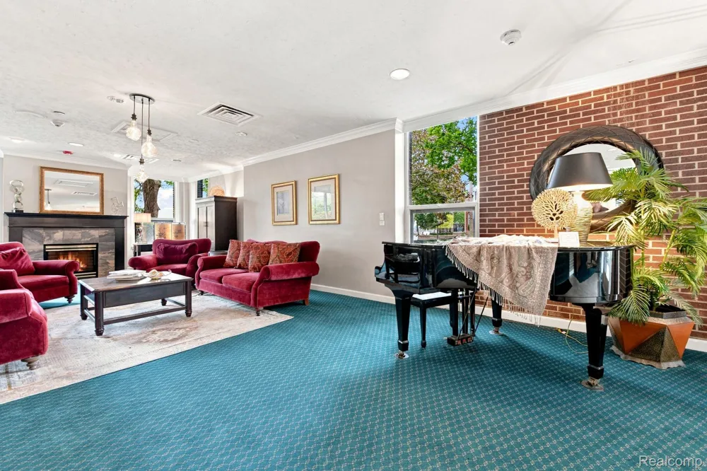 20 Chestnut Street #308 Wyandotte City, MI 48192