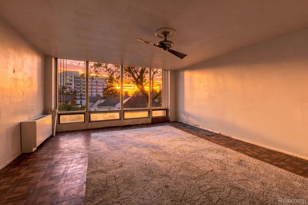 20 Chestnut Street #308 Wyandotte City, MI 48192