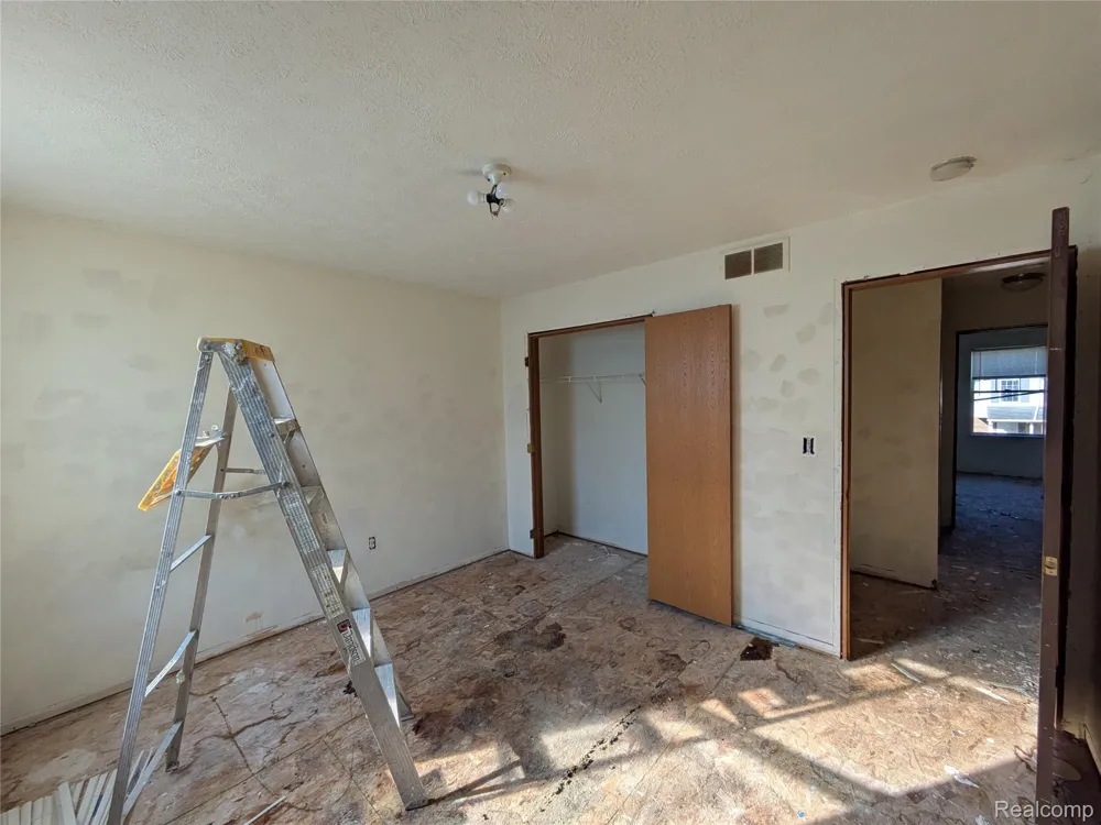 4226 17th Street Detroit City, MI 48208
