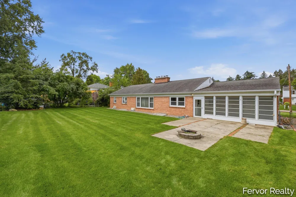 3520 Chamberlain Avenue SE Grand Rapids City, MI 49508