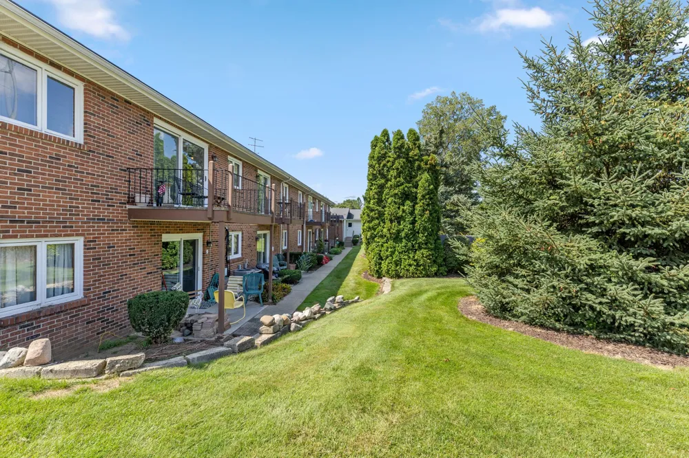 707 Andover Street SE Kentwood City, MI 49548