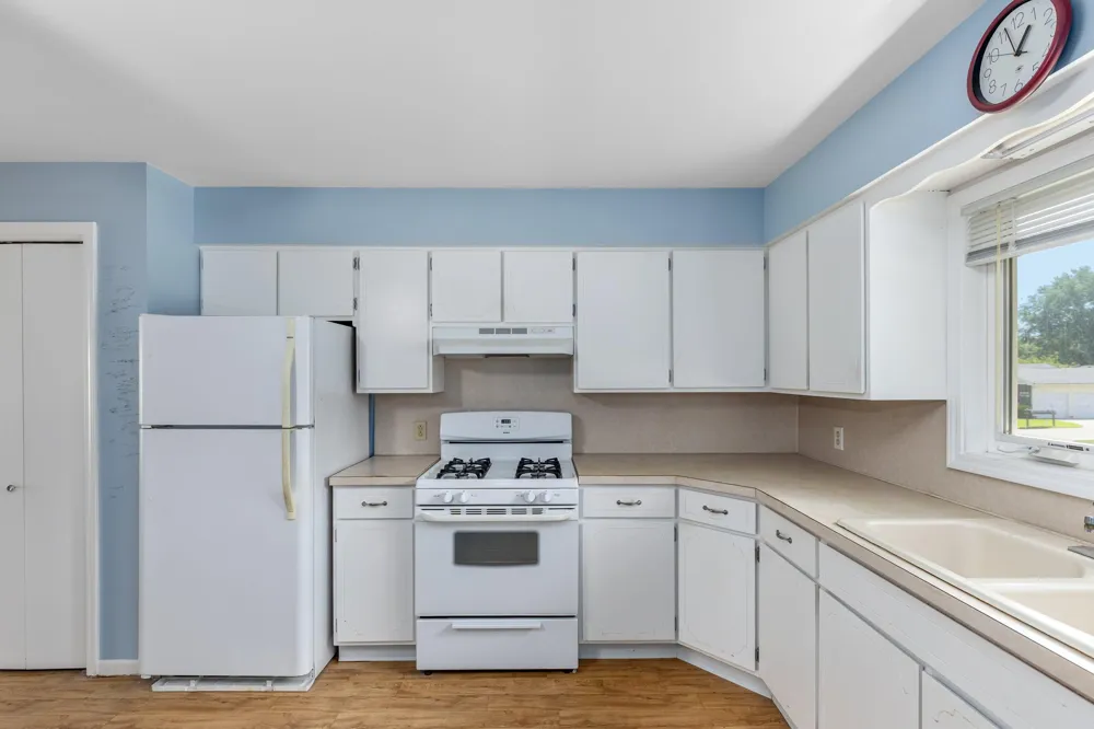 707 Andover Street SE Kentwood City, MI 49548