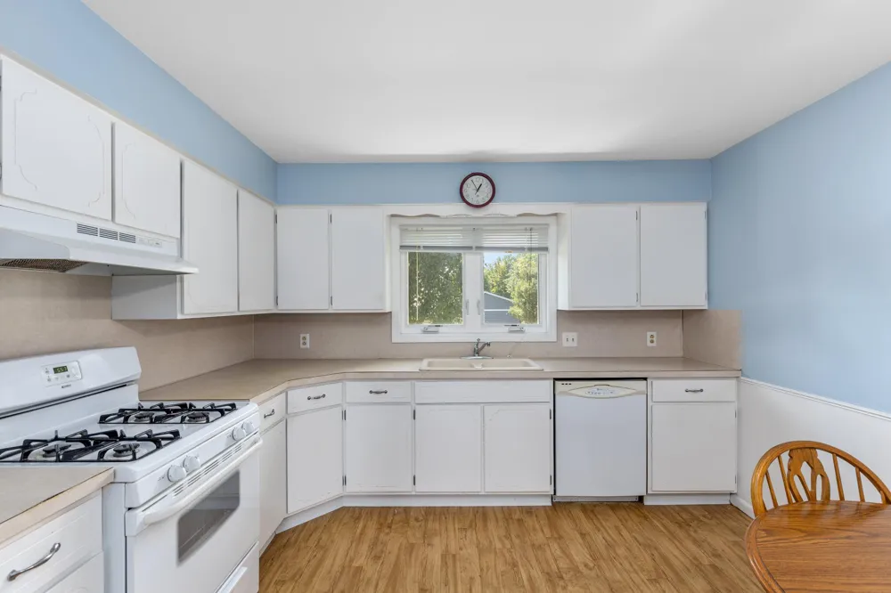 707 Andover Street SE Kentwood City, MI 49548