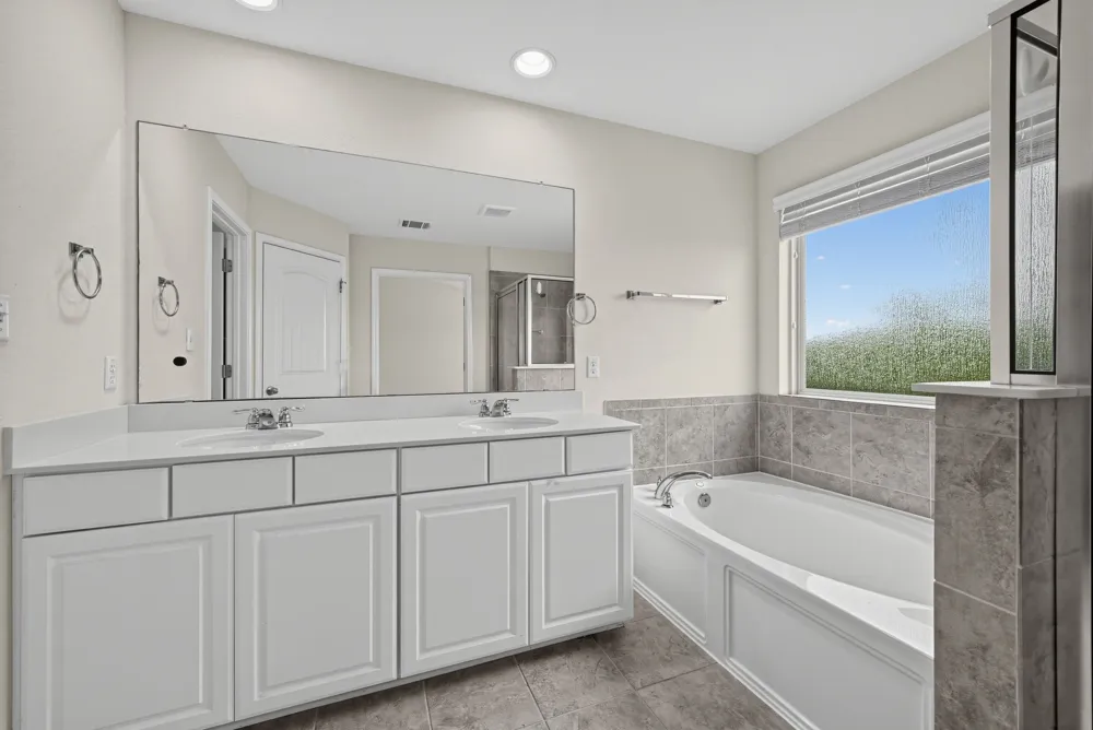 901 Melda Street Leander, TX 78641