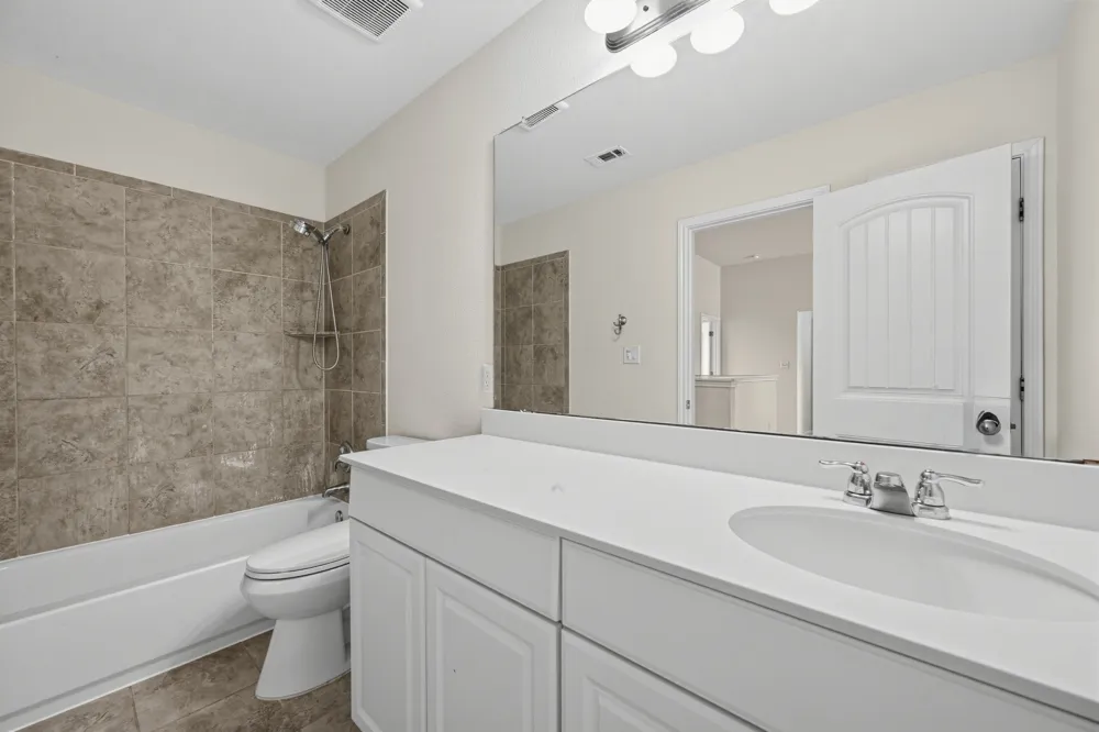 901 Melda Street Leander, TX 78641
