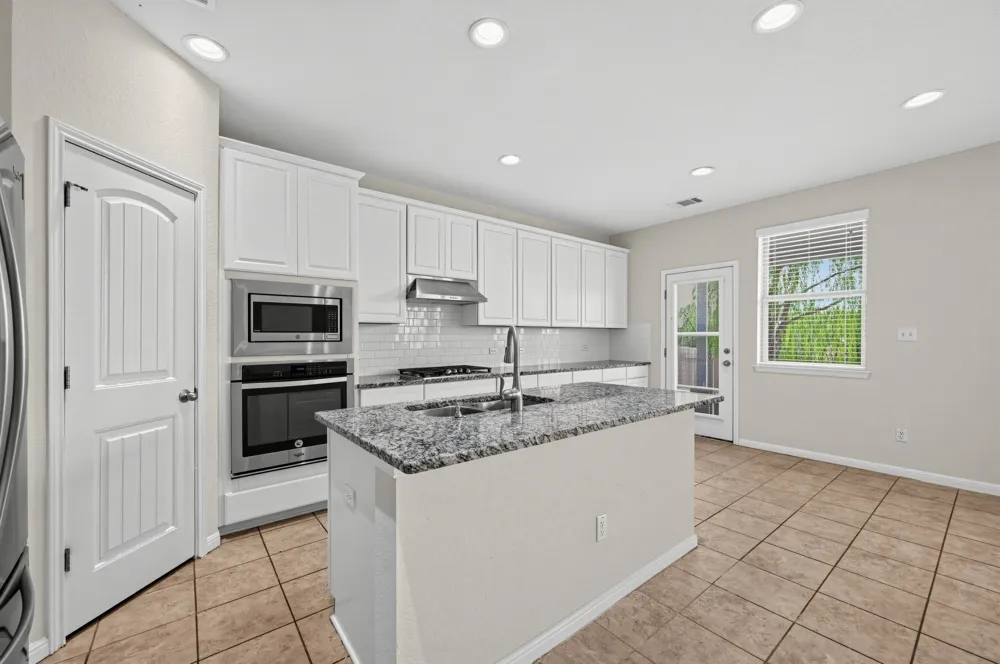 901 Melda Street Leander, TX 78641
