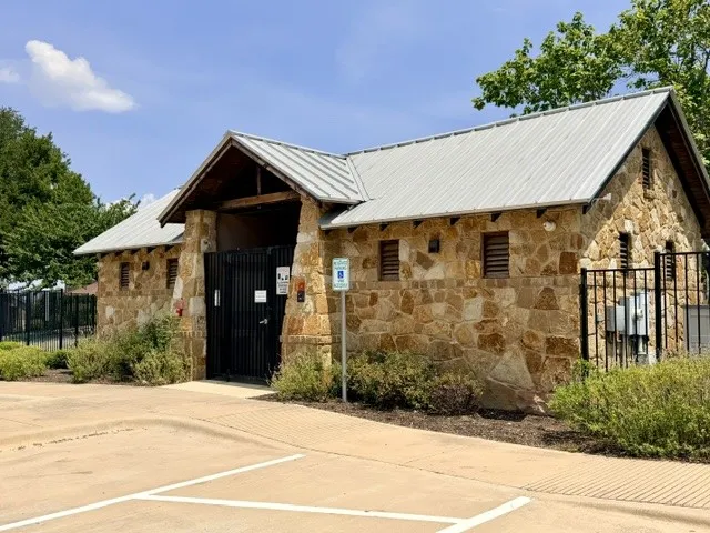 901 Melda Street Leander, TX 78641