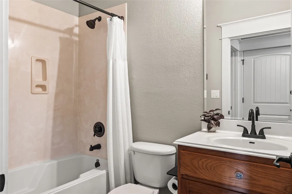 17708 Maritime Point Drive #202 Jonestown, TX 78645