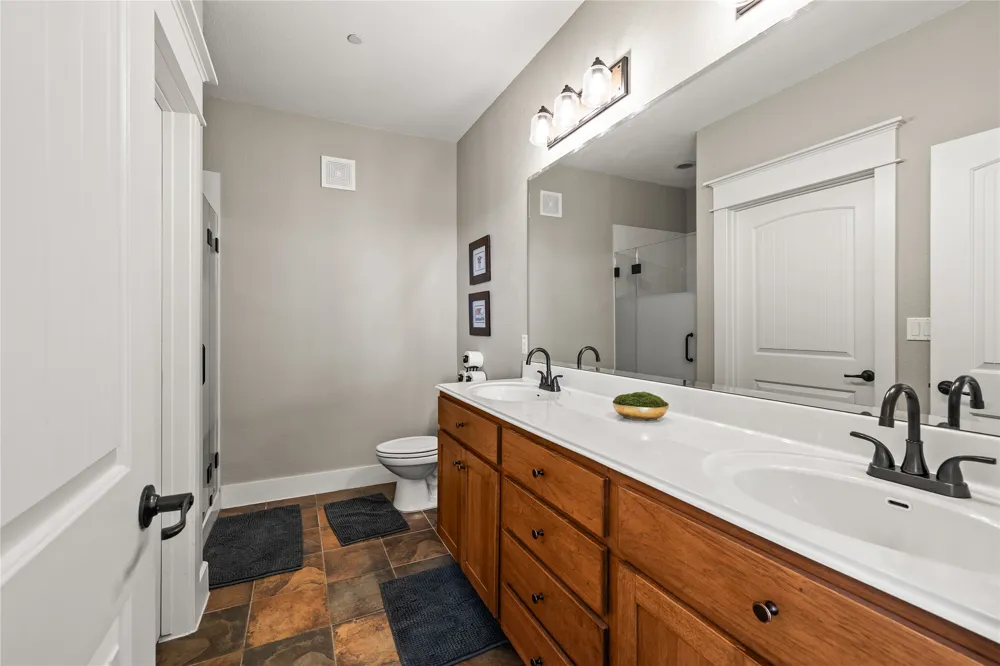 17708 Maritime Point Drive #202 Jonestown, TX 78645
