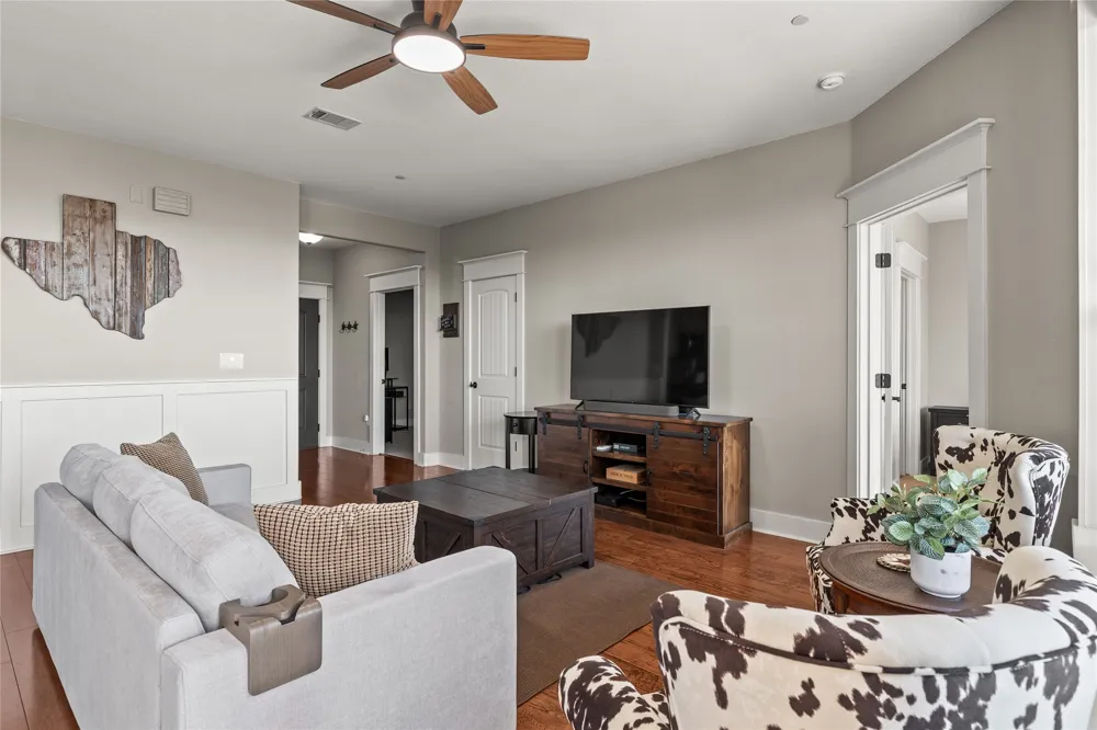 17708 Maritime Point Drive #202 Jonestown, TX 78645