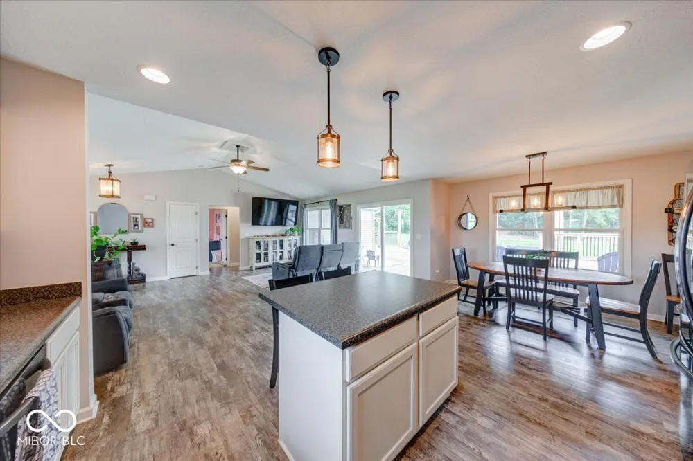993 W 750 S Trafalgar, IN 46181