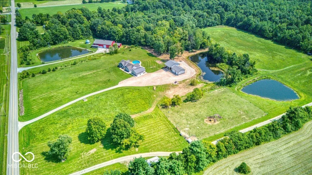 993 W 750 S Trafalgar, IN 46181