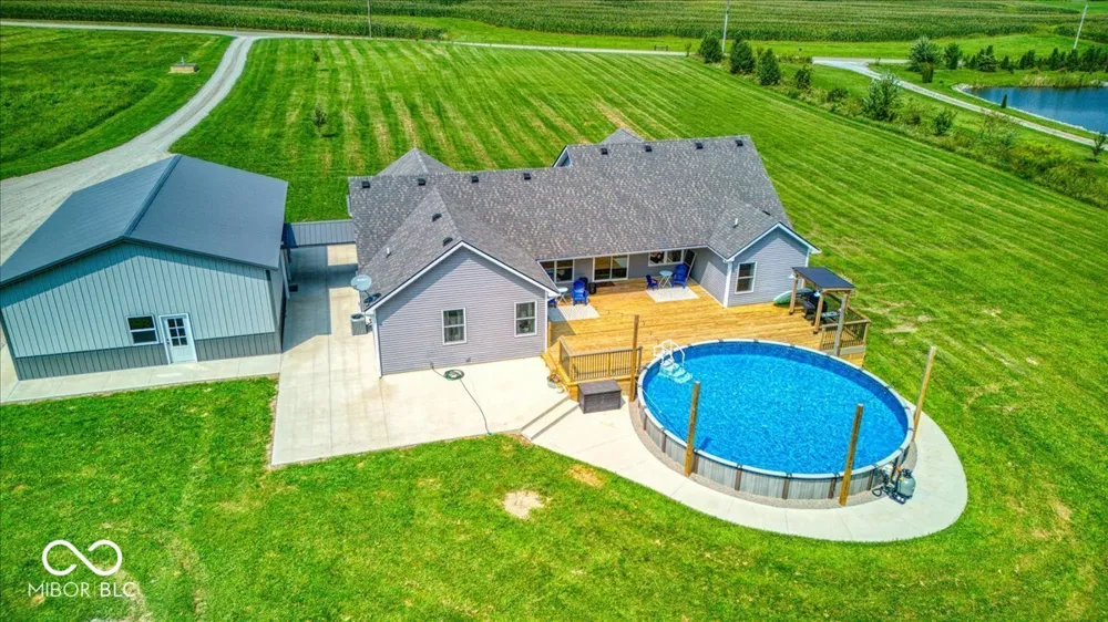 993 W 750 S Trafalgar, IN 46181