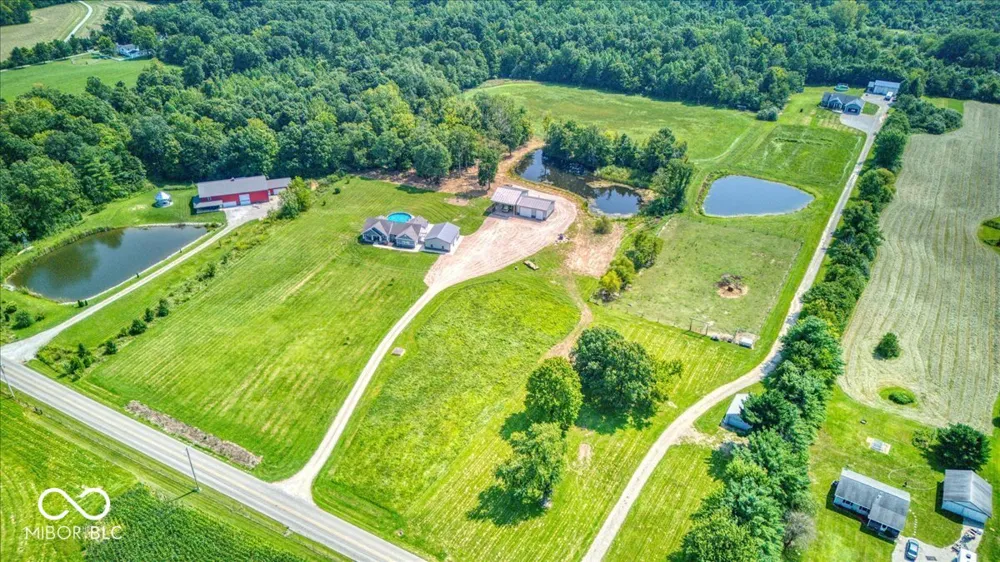 993 W 750 S Trafalgar, IN 46181