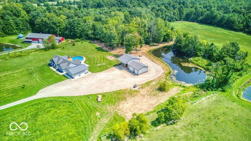 993 W 750 S Trafalgar, IN 46181